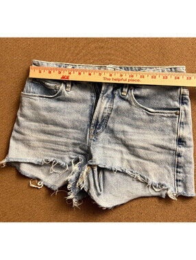 Good American Denim Shorts Size 2 / 26